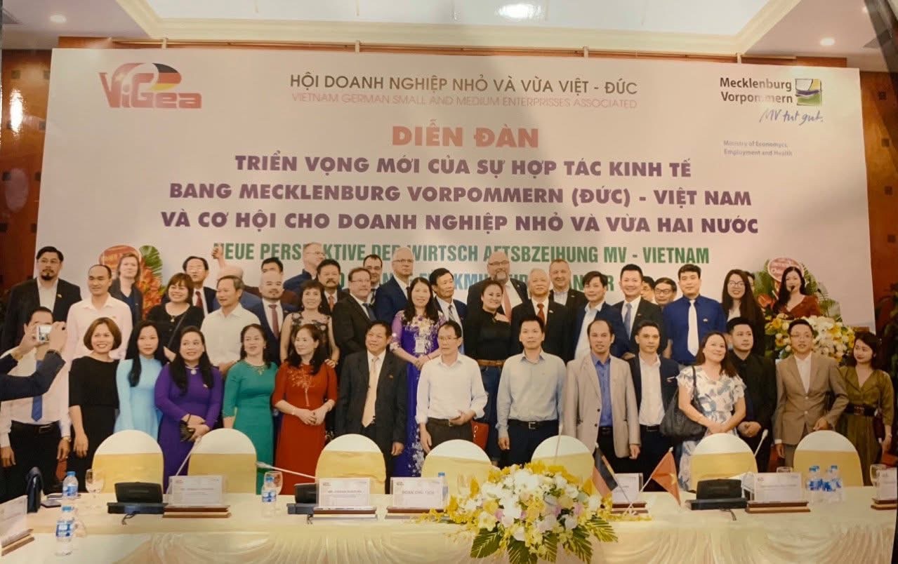 Đại biểu hai nước tại diễn đàn hợp tác kinh tế Việt Nam và CHLB Đức
