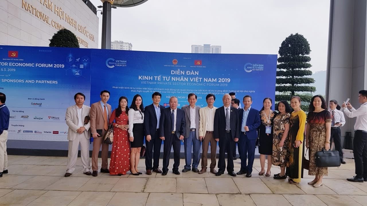 Đoàn đại biểu Hội tham dự Diễn đàn Kinh tế tư nhân Việt Nam 2019